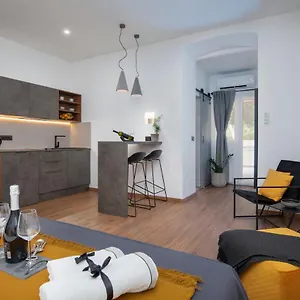 Apartament Deluxe And Korzo
