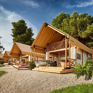 Arena One 99 Glamping Feriepark